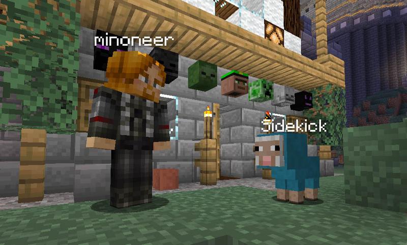 Minoneer mit blauem Baby-Schaf als Begleiter